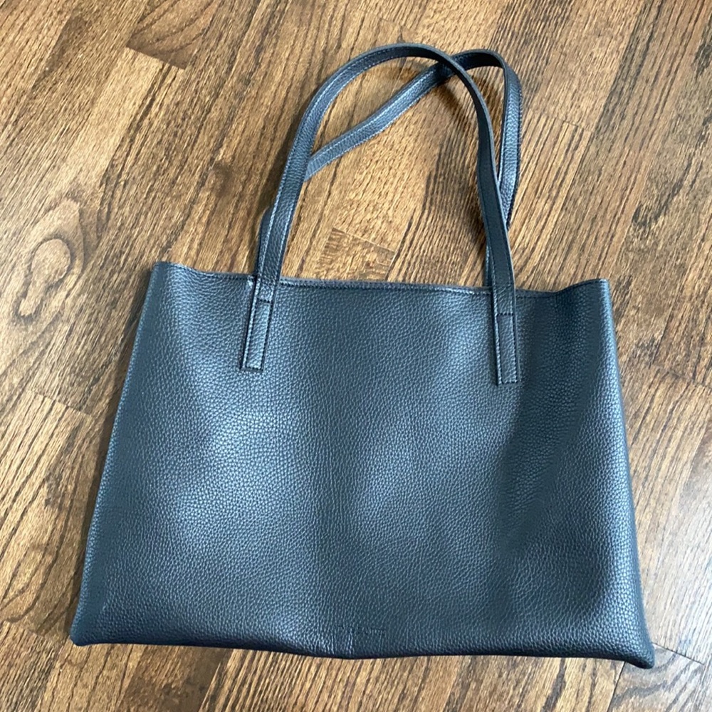 Vince Camuto vegan leather tote - Picture 2 of 4